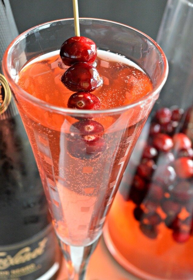 Cranberry-Cuvée-with-Freixenet-Sparkling-Wine-3